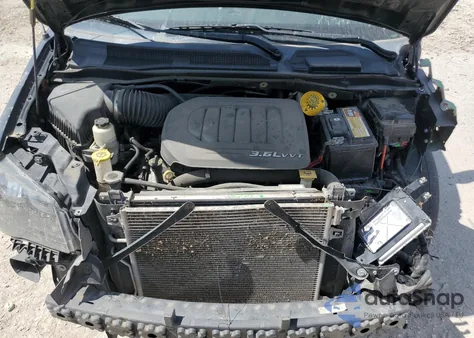 2017 Dodge Grand Caravan Gt z USA, uszkodzony, nr VIN 2C4RDGEG2HR755615